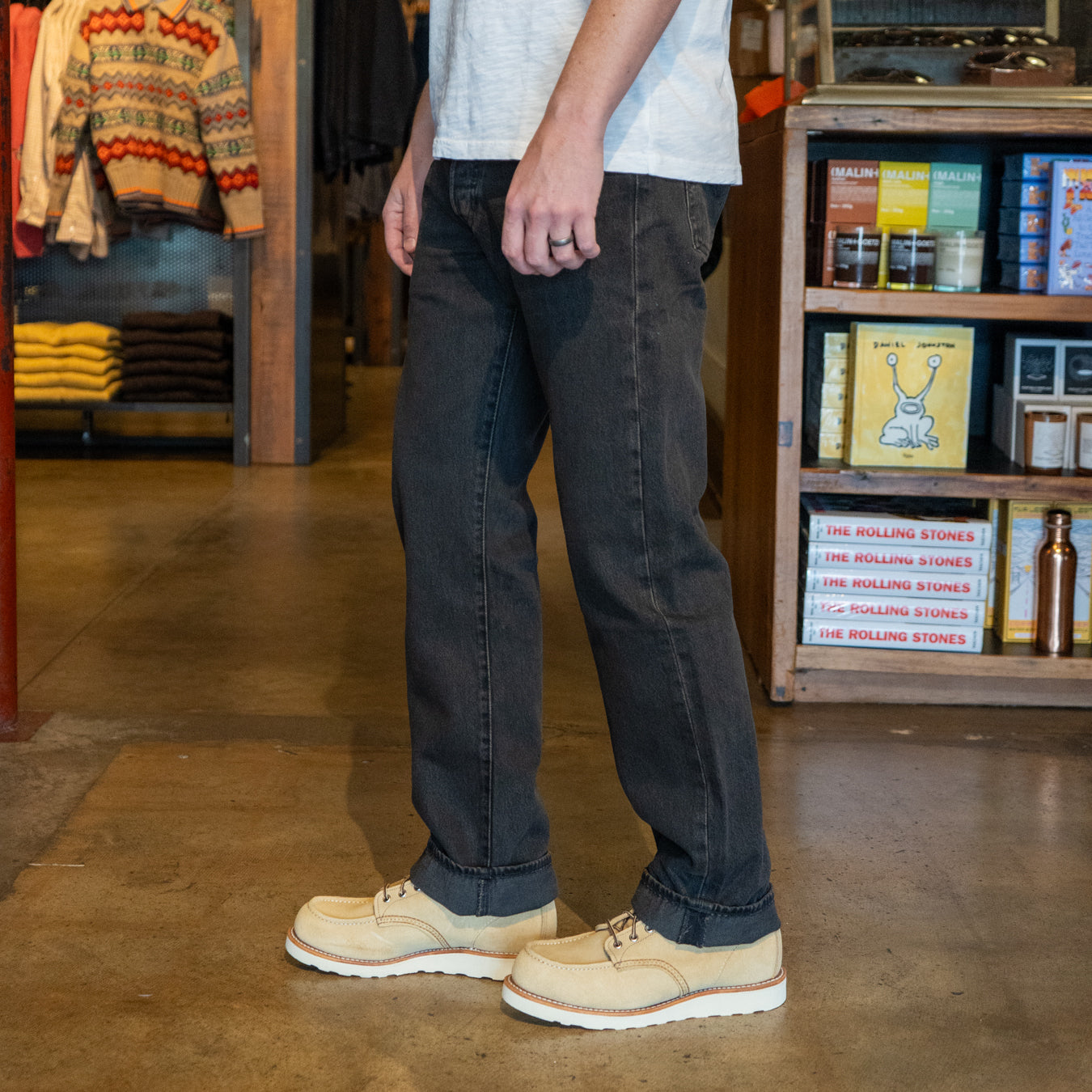 
                          501 Original Straight Jean - Cali Chocolate
                        