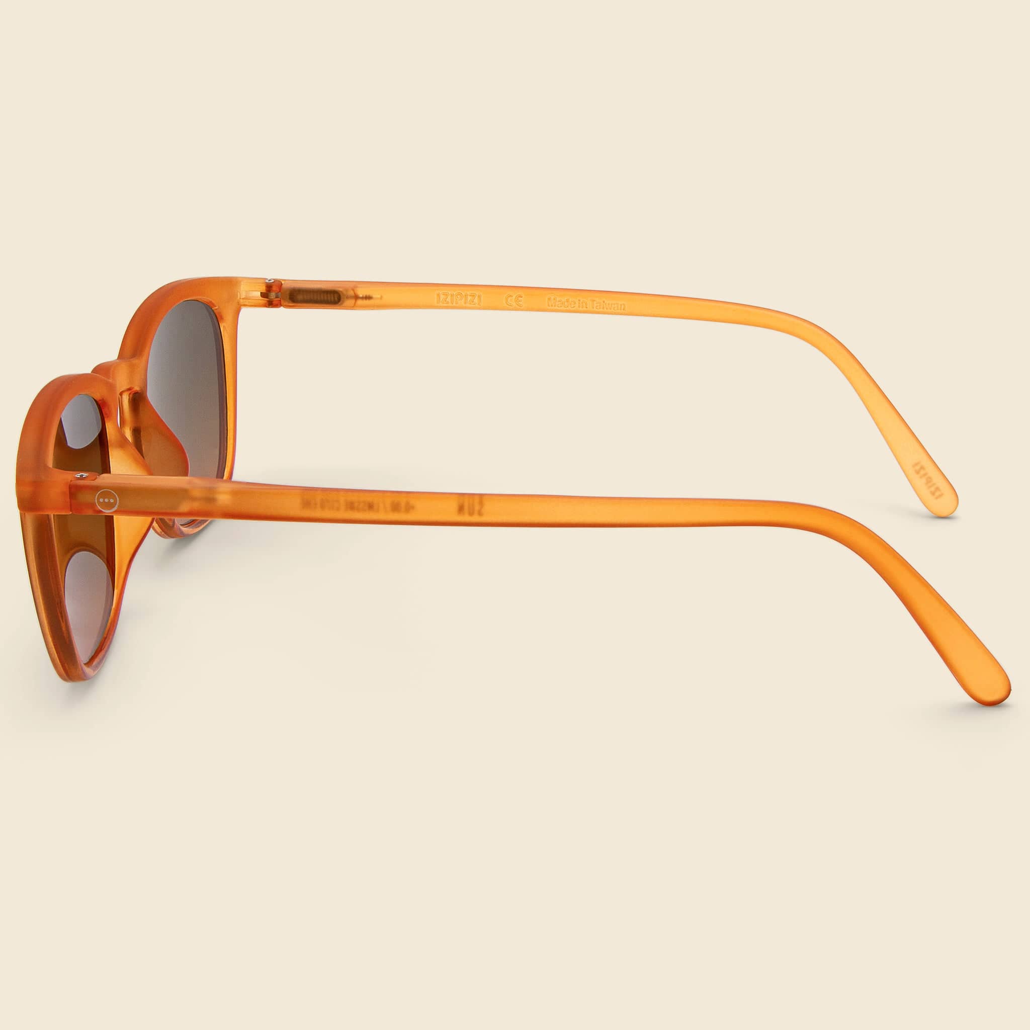 
                          The Trapeze #E - Jupiter - Izipizi - STAG Provisions - Accessories - Eyewear
                        